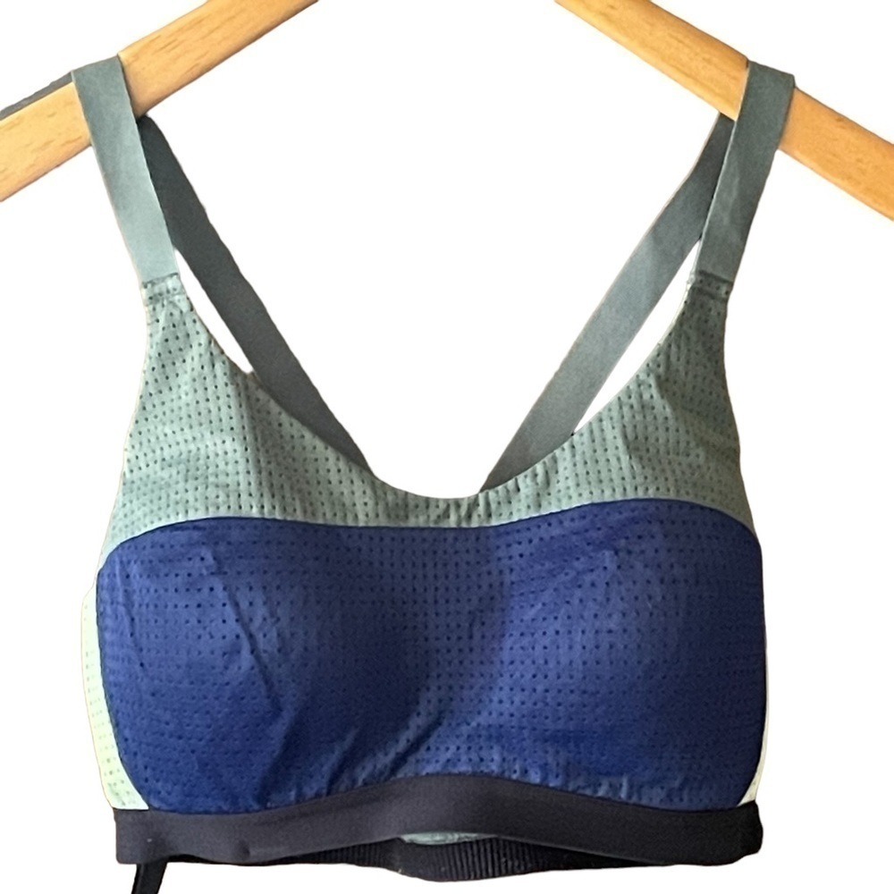 VICTORIA SPORT   SPORTS BRA COLOR BLOCK GREEN & BLUE  SIZE 34D